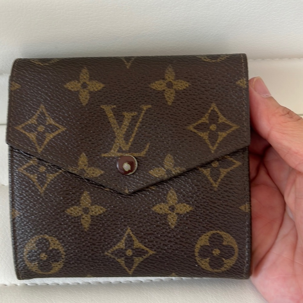 Louis Vuitton vintage wallet